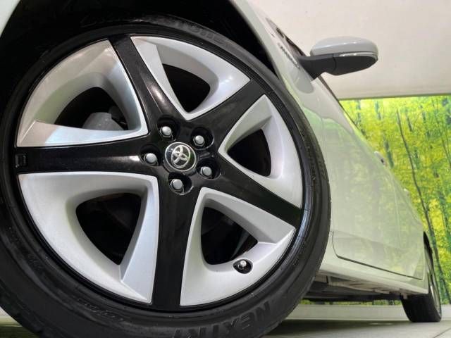 Toyota PRIUS 2016-06 181977-13