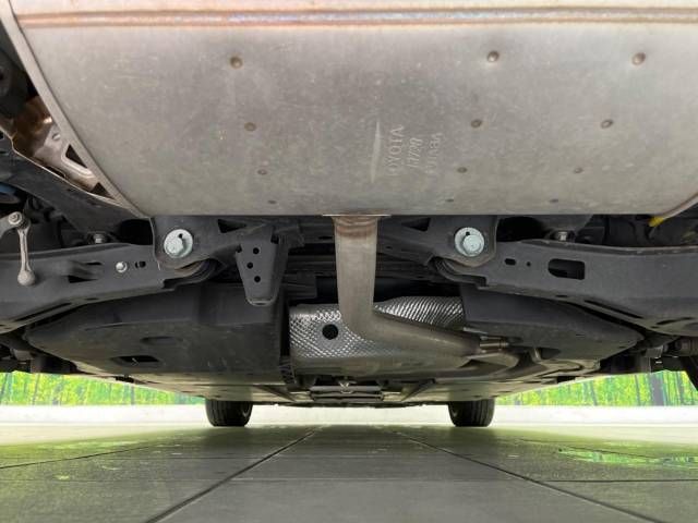 Toyota PRIUS 2016-06 181977-19