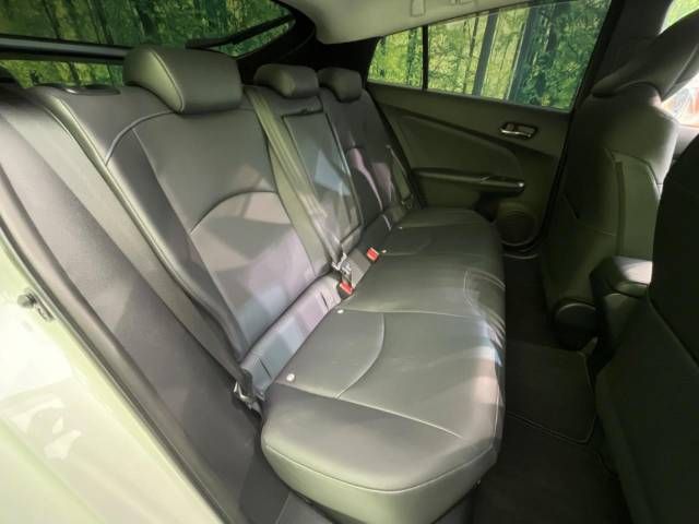 Toyota PRIUS 2016-06 181977-9