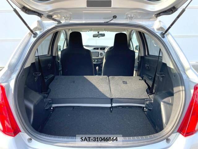 Toyota VITZ 2011-11 314556-8