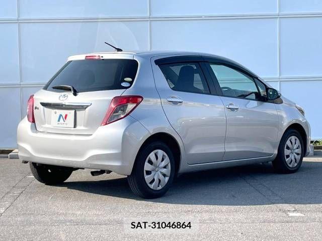Toyota VITZ 2011-11 314556-12