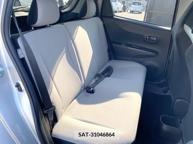 Toyota VITZ 2011-11 314556-6