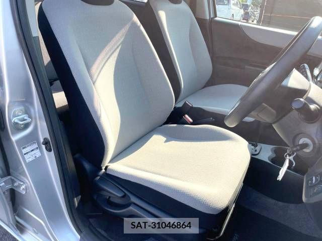 Toyota VITZ 2011-11 314556-5