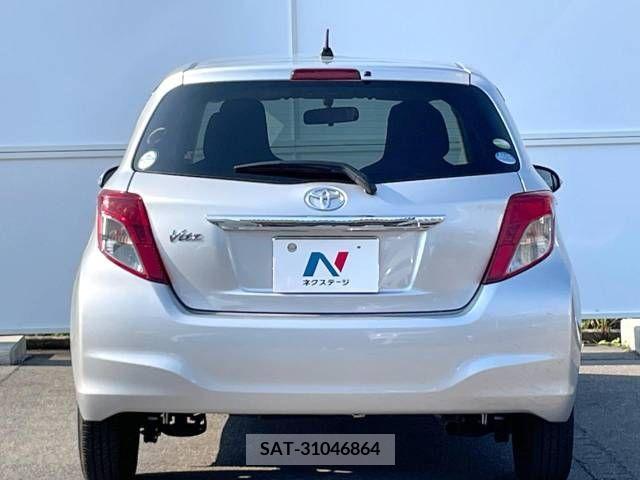 Toyota VITZ 2011-11 314556-10
