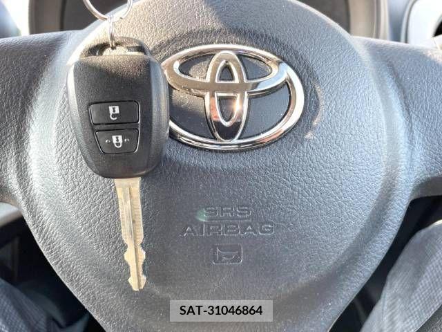 Toyota VITZ 2011-11 314556-4