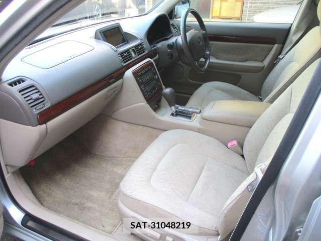 Toyota PROGRES 2005-02 282615-9