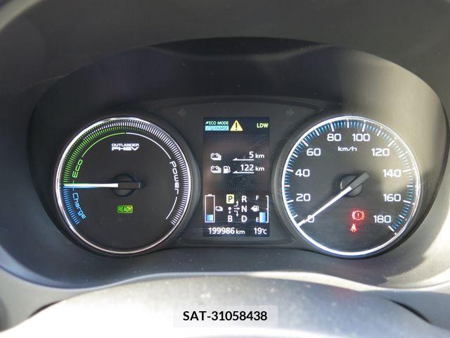 Mitsubishi OUTLANDER PHEV 2014-01 227046-7