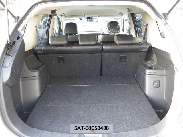 Mitsubishi OUTLANDER PHEV 2014-01 227046-18