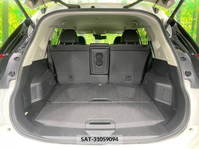 Nissan X-TRAIL 2019-01 290612-11