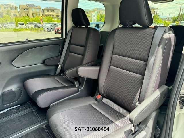 Nissan SERENA 2018-10 324974-8