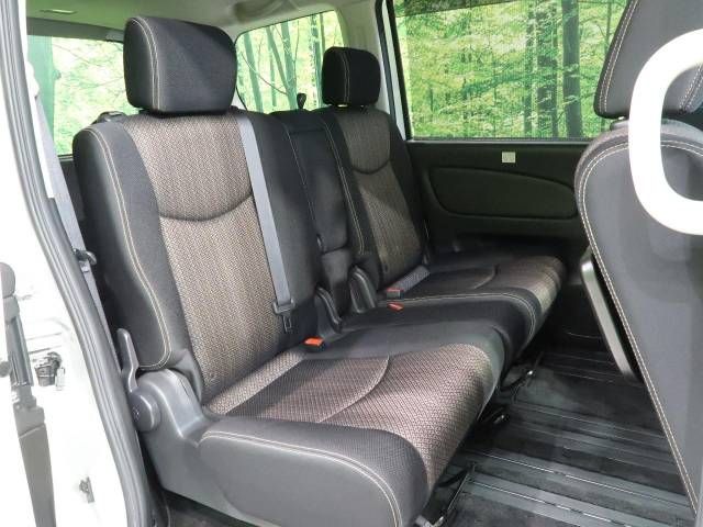 Nissan SERENA 2015-05 9407-8