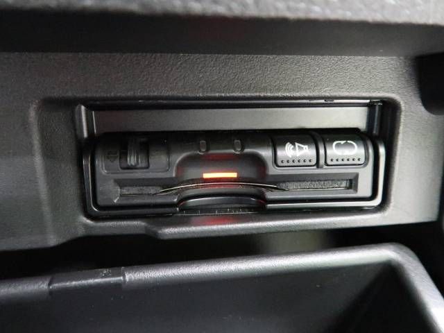 Nissan SERENA 2015-05 9407-6