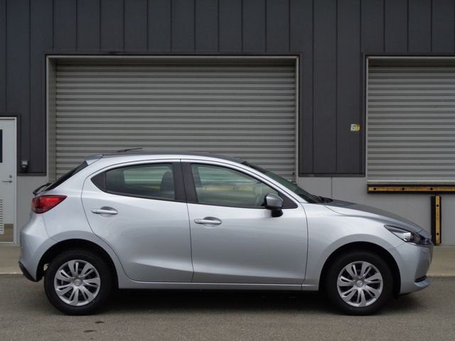 Mazda MAZDA2 2020-04 2676-18