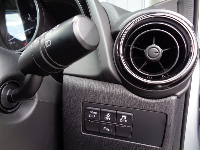 Mazda MAZDA2 2020-04 2676-3
