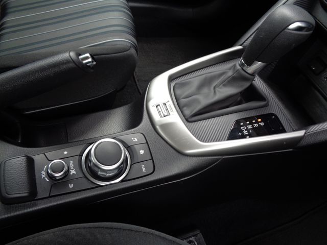 Mazda MAZDA2 2020-04 2676-9