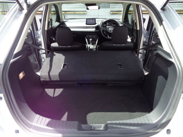 Mazda MAZDA2 2020-04 2676-28