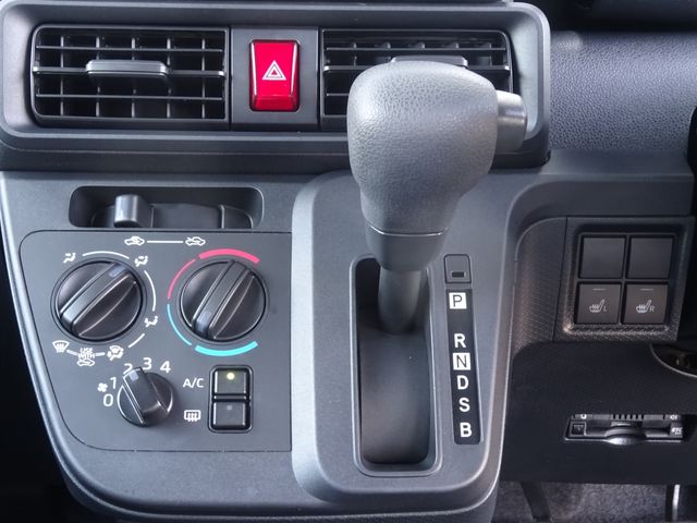 Daihatsu TANTO 2021-07 16958-10
