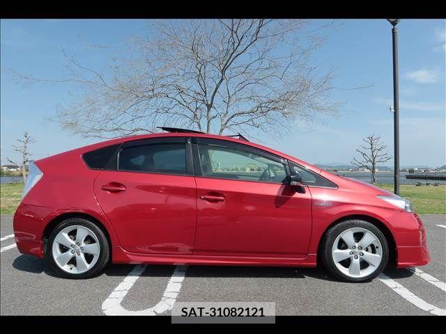 Toyota PRIUS 2013-11 248767-5