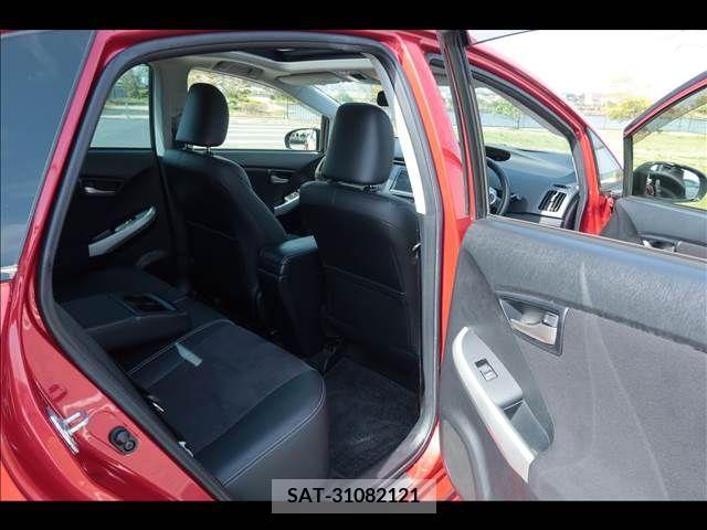 Toyota PRIUS 2013-11 248767-14