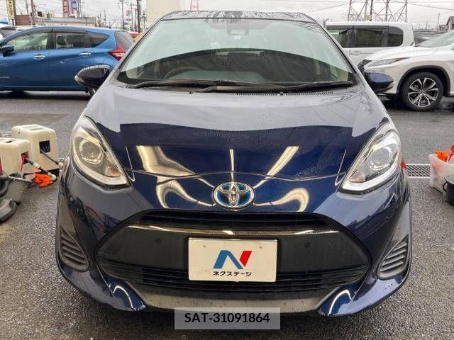 Toyota AQUA 2018-04 234314-14