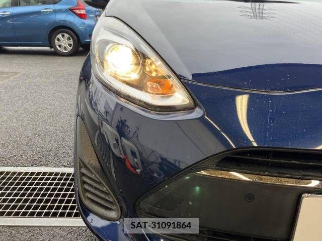 Toyota AQUA 2018-04 234314-12