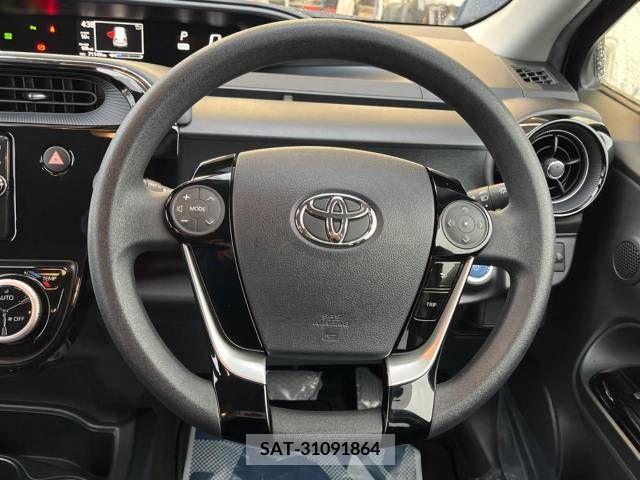 Toyota AQUA 2018-04 234314-11