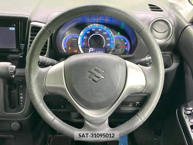 Suzuki SPACIA 2013-06 376733-10