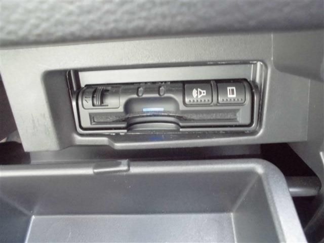 Nissan SERENA 2018-09 182214-24