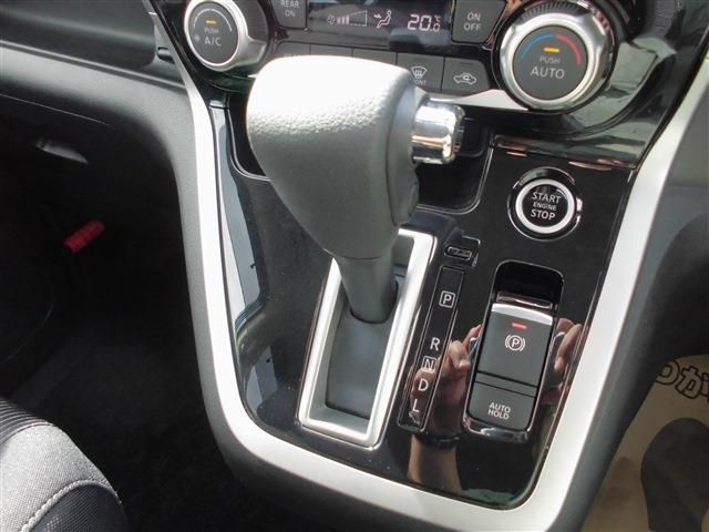 Nissan SERENA 2018-09 182214-17