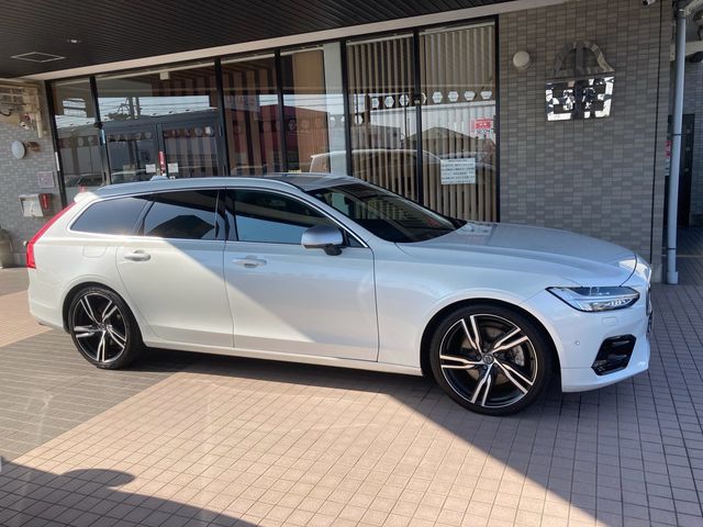Volvo V90 2018-05 16975-4