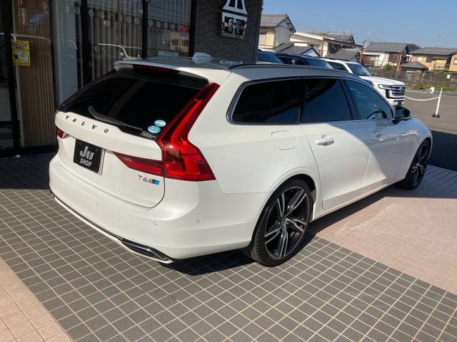 Volvo V90 2018-05 16975-5