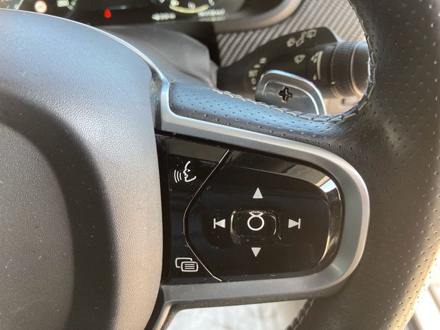 Volvo V90 2018-05 16975-19