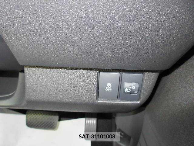 Honda N BOX 2023-12 205963-11