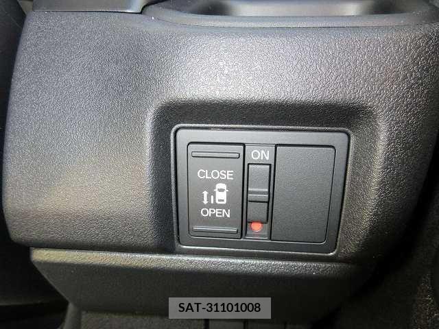 Honda N BOX 2023-12 205963-10