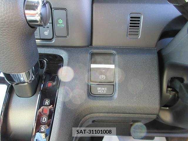 Honda N BOX 2023-12 205963-5
