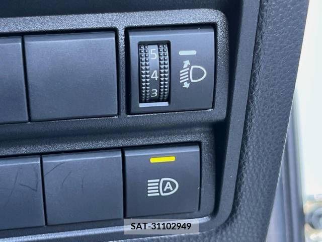 Toyota YARIS 2022-02 371476-6