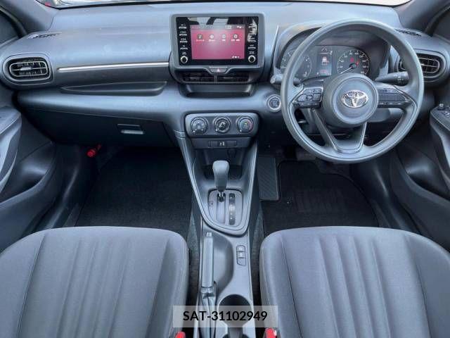 Toyota YARIS 2022-02 371476-1
