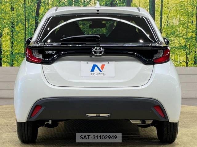 Toyota YARIS 2022-02 371476-15