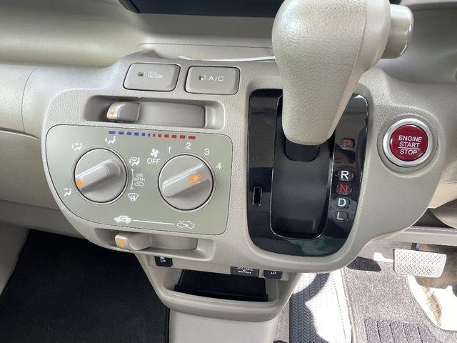 Honda N BOX 2018-02 18719-18