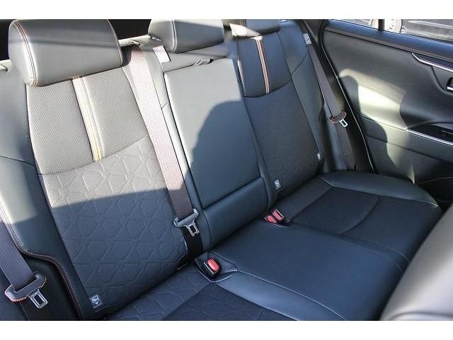 Toyota RAV4 2020-08 192942-13