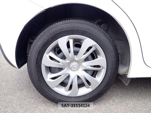 Mazda DEMIO 2017-04 334880-24