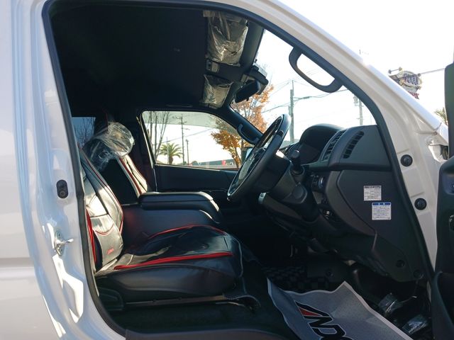Toyota HIACE VAN 2021-05 28216-10
