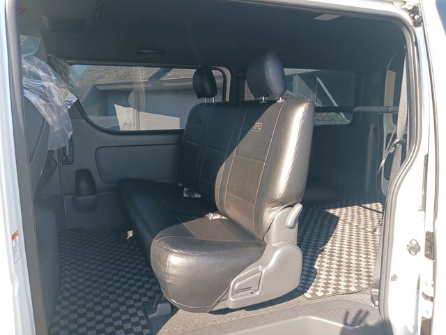 Toyota HIACE VAN 2021-05 28216-20