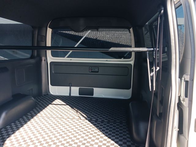 Toyota HIACE VAN 2021-05 28216-22