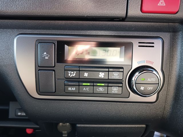 Toyota HIACE VAN 2021-05 28216-15