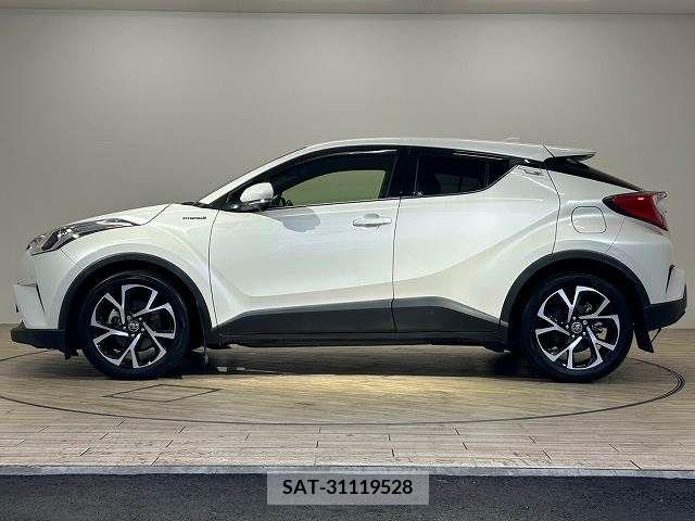 Toyota C-HR 2017-09 357769-13