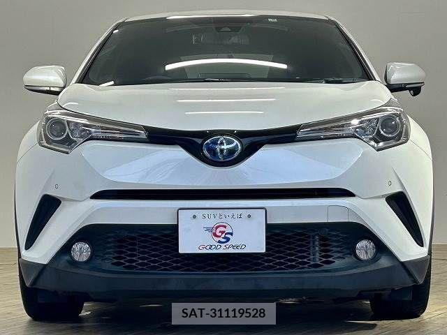Toyota C-HR 2017-09 357769-11