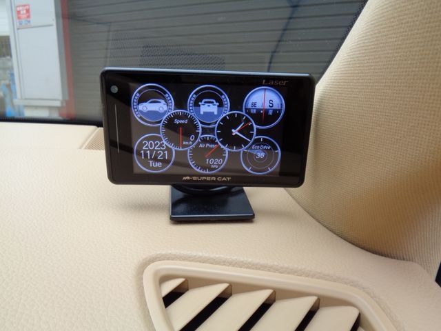 Porsche MACAN 2015-12 193690-20