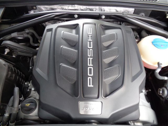 Porsche MACAN 2015-12 193690-4