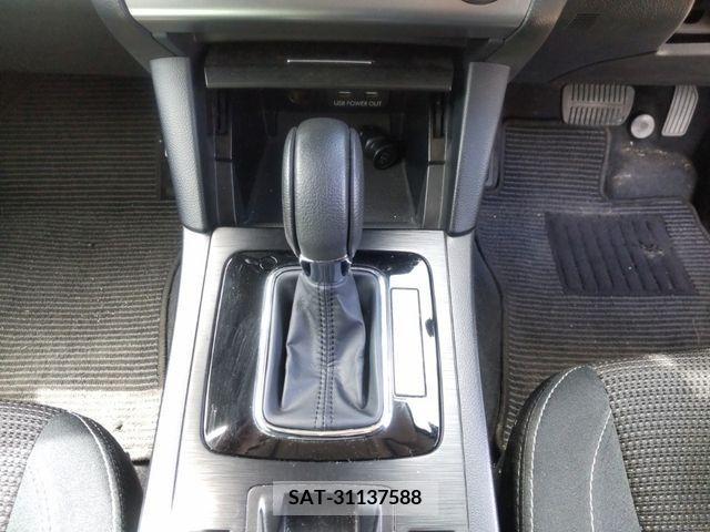 Subaru OUTBACK 2017-06 329024-9